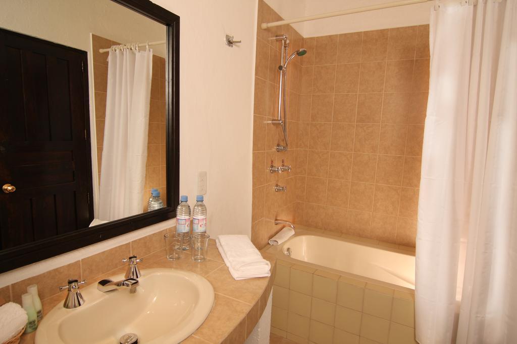 Hotel Villa Del Villar Querétaro Kültér fotó